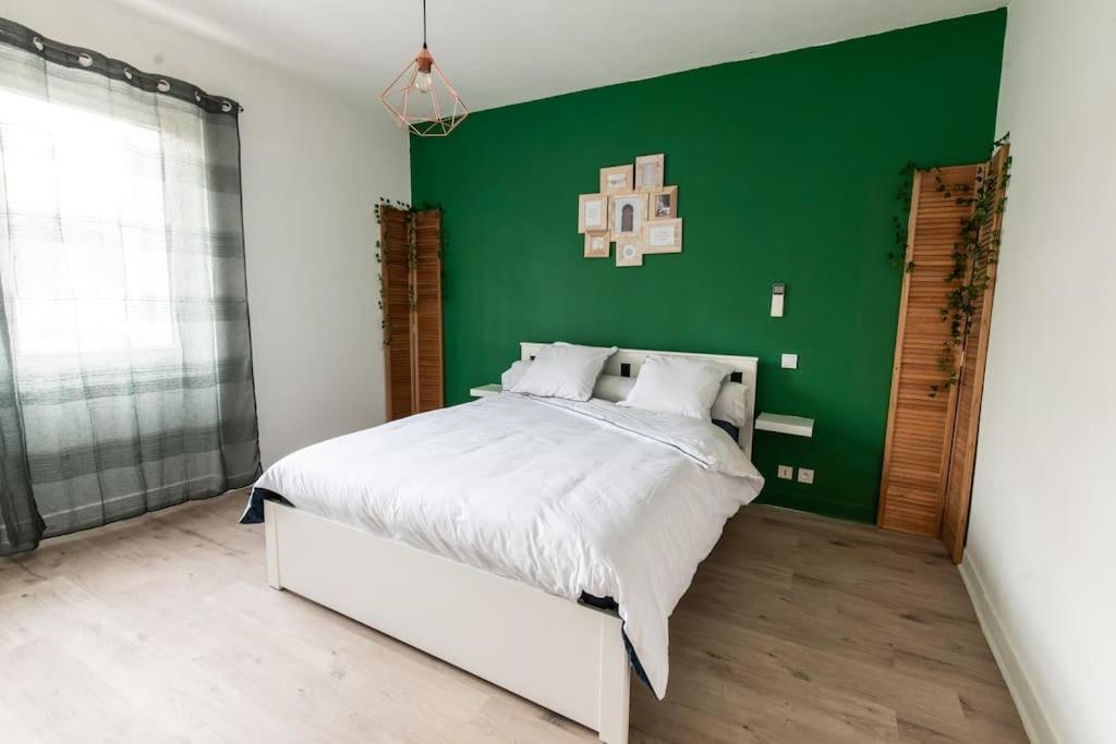 Apartment De Charme A 2 Pas Du Centre De Montbrison